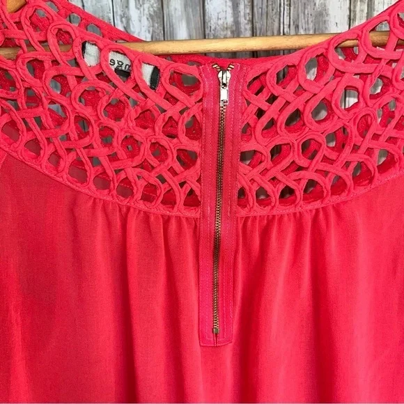 Umgee Coral Open Neck Sheer Blouse - Picture 4 of 5